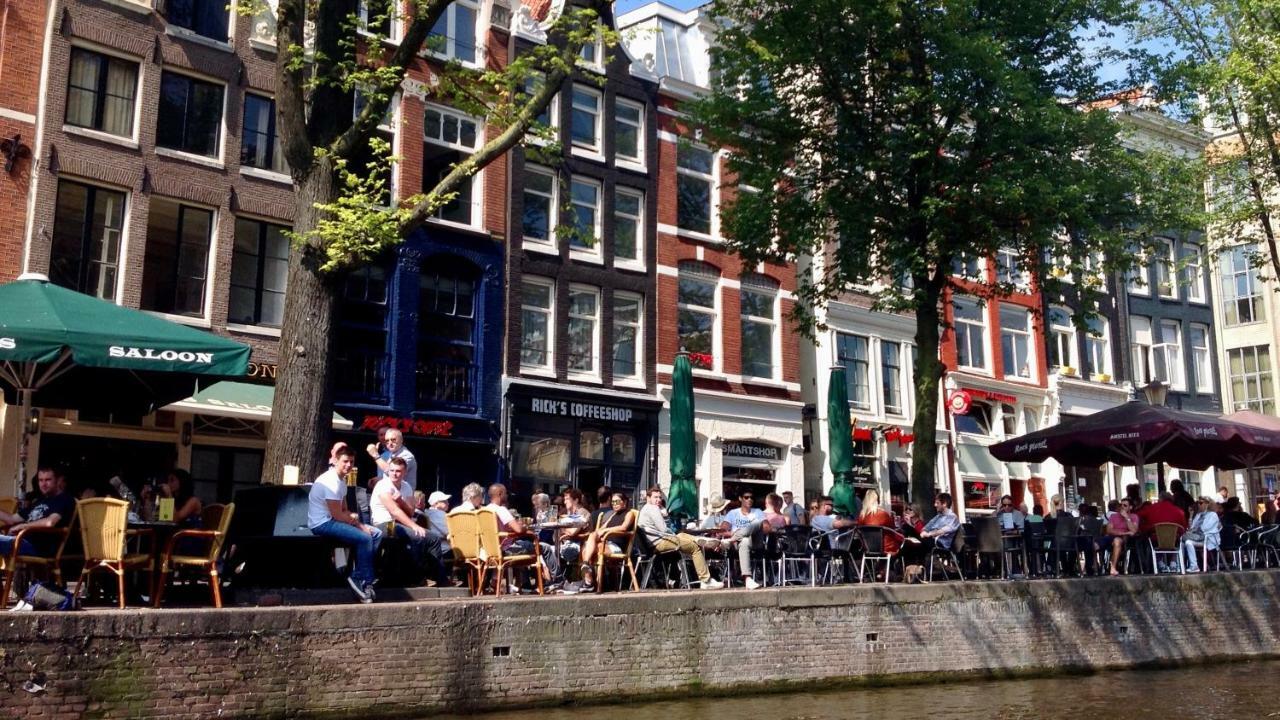 Room With A Few Amsterdam Exterior foto